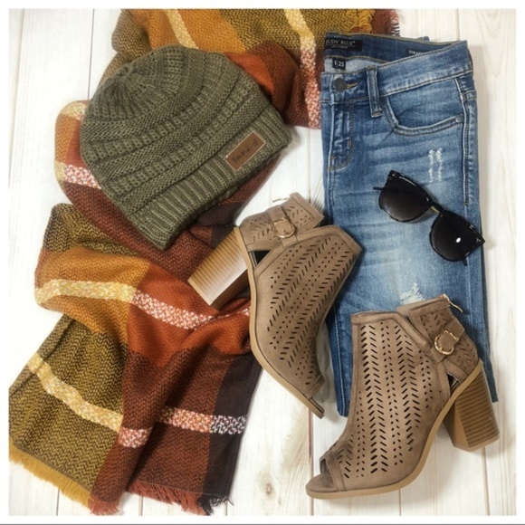 LAST PAIR! Dark Taupe Open Toe Laser Cut Bootie - Picture 3 of 7